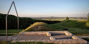 Heuneburg – Stadt Pyrene, Steintor