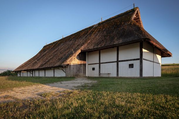 Heuneburg – Stadt Pyrene, Rekonstruktion eines Herrenhauses