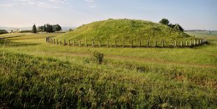 Heuneburg – Stadt Pyrene, Grabhügel in der Umgebung 