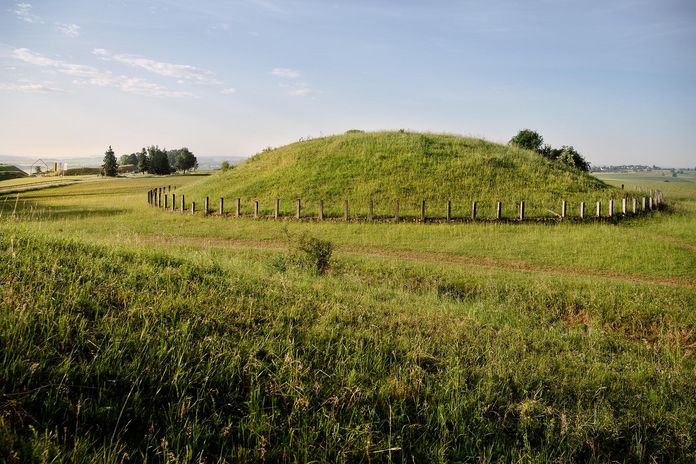 Heuneburg – Stadt Pyrene, Grabhügel in der Umgebung 