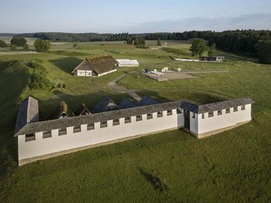 Heuneburg - Stadt Pyrene, weiße Mauer auf Heuneburg